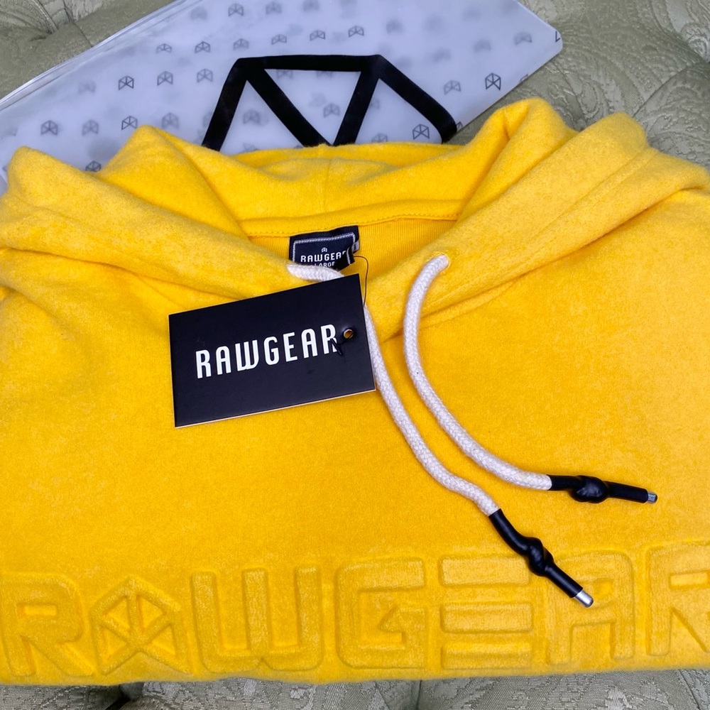Rawgear Hoodie Men’s Size Large Raised Embossed Logo Yellow Retail $53 NWT
